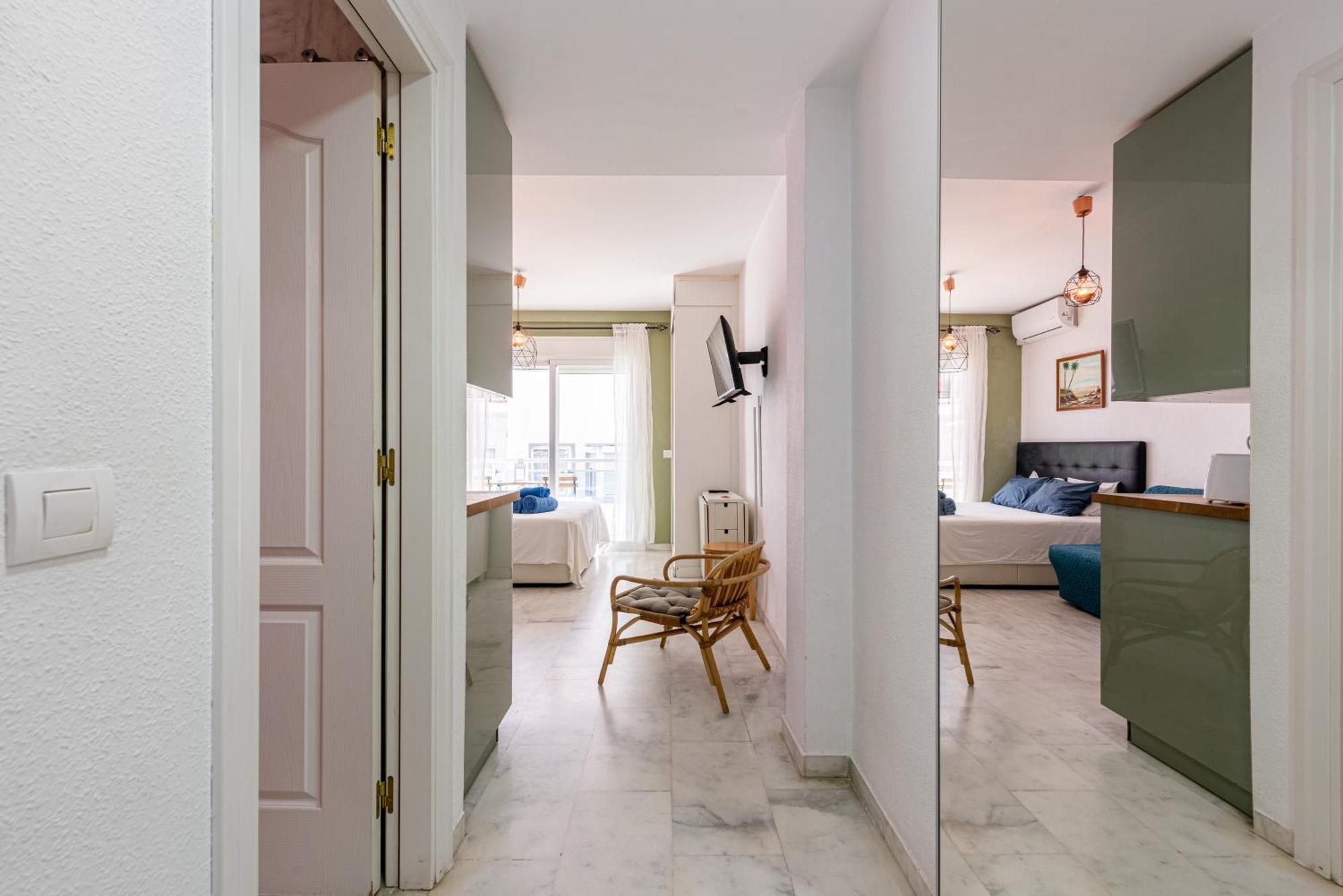 Plata Centro Apartament Torremolinos